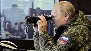 Az orosz elnök, amint személyesen felügyeli a Vosztok keleti hadgyakorlatot