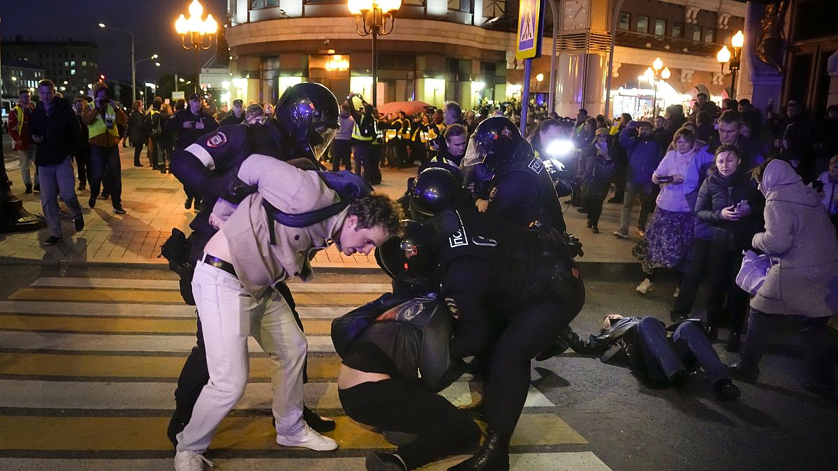Полиция на акциях протеста действовала жёстко