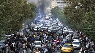 Forgalmi fennakadás alkult ki a teheráni tüntetés nyomán 2022. szeptember 21-én