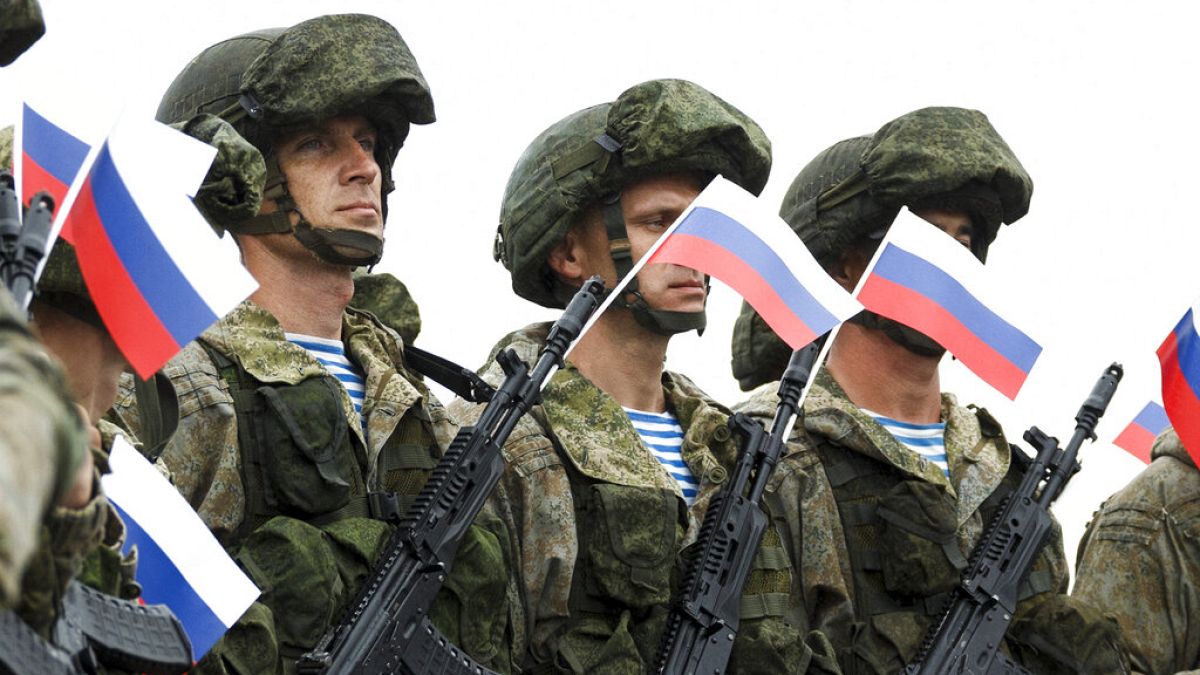 Archives : soldats russes participants à des exercices d'entrainement dans la région de Novgorod - le 09/09/2021
