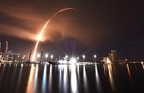 Eine SpaceX Falcon 9-Rakete mit 34 Starlink-Satelliten an Bord startet vom Kennedy Space Center in Florida, Samstag, 10. September 2022.