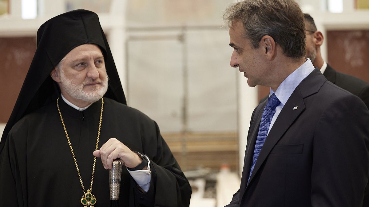 Ο Αρχιεπίσκοπος Ελπιδοφόρος με τον Κυριάκο Μητσοτάκη