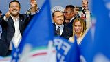 Matteo Salvini, Silvio Berlusconi és Giorgia Meloni az olasz jobboldali blokk egyik kampányrendezvényén