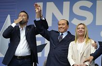 Berlusconi seçimlere sağcı liderler Mattoe Salvini ve Giorgia Meloni ile ittifak halinde giriyor