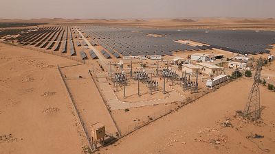 Не газом единым: Алжир инвестирует в солнечную энергетику и водород