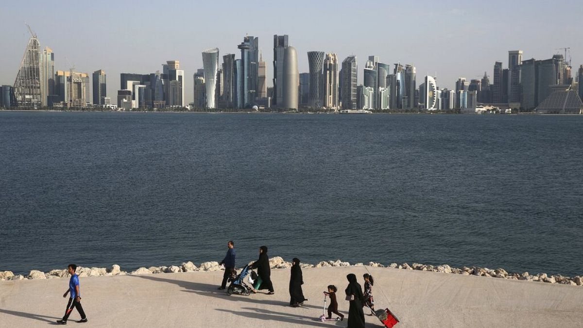 Katar şu ana kadar FIFA Dünya Kupası'nı organize eden en küçük ülke