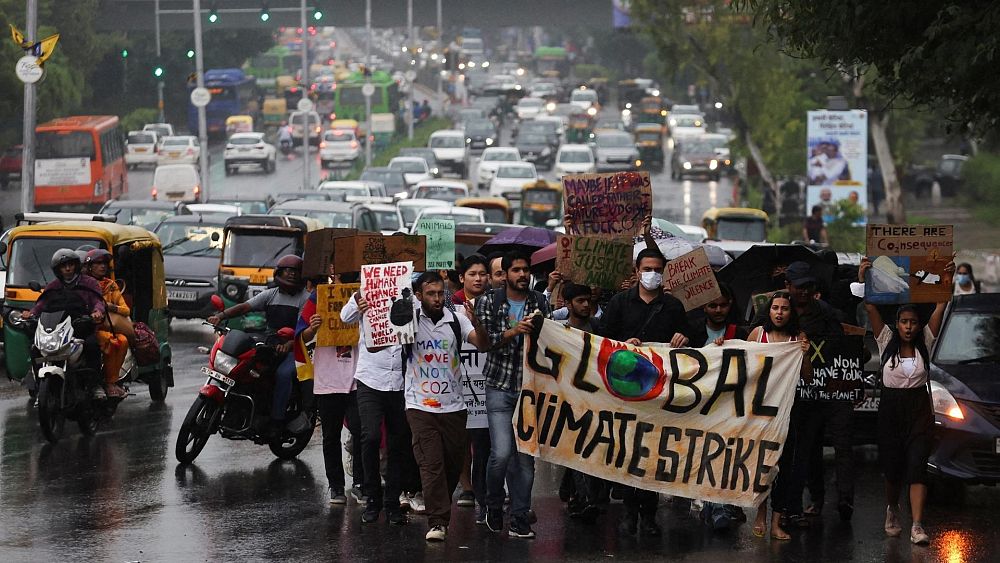 Dalam Gambar: Striker Iklim Global Menyerukan Lebih Banyak Bantuan untuk Global Selatan