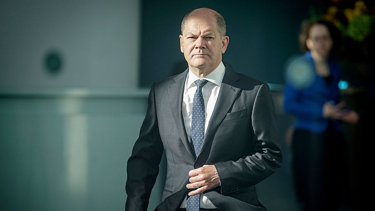 Almanya Başbakanı Scholz, enerji anlaşmaları için Suudi Arabistan, BAE ve Katar’a gidiyor