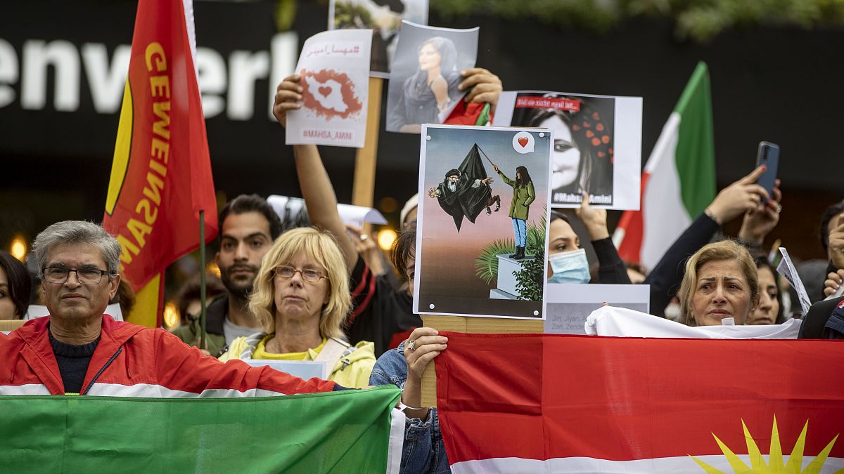 مظاهرة مناصرة لاحتجاجات إيران في ألمانيا