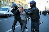Őrizetbe vett tüntető Moszkvában - joga van a védelemre Európában? 