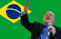 L'ancien président brésilien Luiz Inacio Lula da Silva, candidat à sa réélection, prend la parole lors d'une réunion avec des athlètes, à Sao Paulo, Brésil, le 27/09/2022