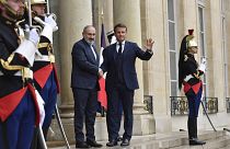 Fransa Cumhurbaşkanı Emmanuel Macron, Ermenistan Başbakanı Nikol Paşinyan