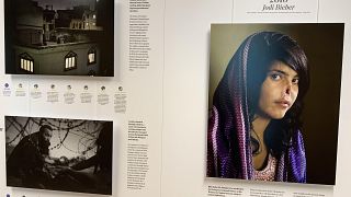 Портрет изуродованной афганки на фотовыставке в Европарламенте