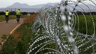 Συρματόπλεγμα στην πράσινη γραμμή στην Κύπρο για την ανάσχεση του μεταναστευτικού κύματος