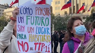 Activistas medioambientales protestan en Chile contra el TPP11