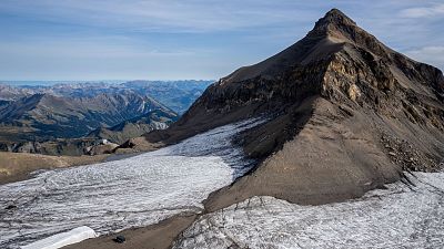 Le galcier de Tsanfleuron dans le massif des Diablerets, en Suisse, a son plus bas historique, photo aérienne prise le 13 septembre 2022
