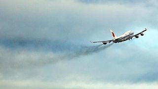 Uçak emisyonları