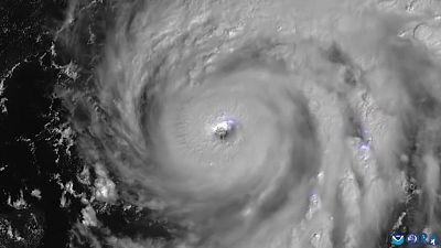 صور بالأقمار الصناعية للإعصار إيان