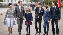 Prinz Joachim lebt mit seiner zweiten Frau, Prinzessin Marie, und den gemeinsamen beiden Kindern in Paris.
