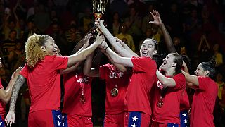 Die US-Basketballerinnen jubeln über den WM-Titel
