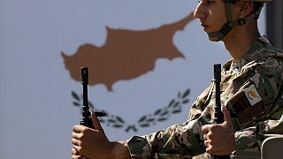 Κύπριος στρατιώτης κατά τη διάρκεια της στρατιωτικής παρέλασης για την 62η επέτειο της ανεξαρτησίας της Κύπρου