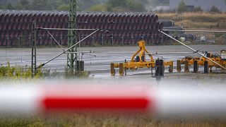 Tubos no utilizados para el gasoducto Nord Stream 2 se almacenan en el puerto de Mukran en Lubmin, Alemania, el martes 27 de septiembre de 2022