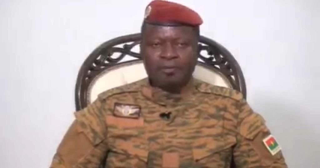 Burkina's ousted leader finds refuge in Togo, ECOWAS mediators due in Ouagadougou