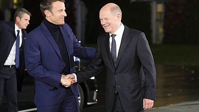 Scholz begrü´´ßt Macron in Berlin, 3. Oktober 2022 