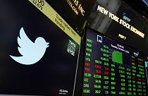La cotation de l'action Twitter a été suspendue mardi à la Bourse de New York "en attendant des informations" 