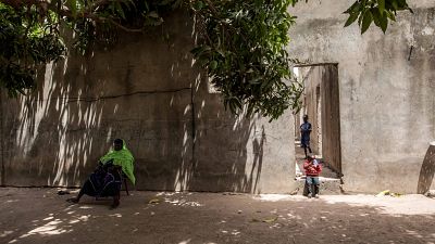 Gambie : des sirops soupçonnés d’avoir provoqué la mort de 66 enfants
