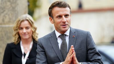Emmanuel Macron a su llegada a la cumbre