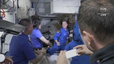 Az új űrhajósok érkezése a Nemzetközi Űrállomásra 2022. október 6-án