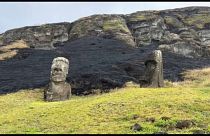 Estátuas Moai