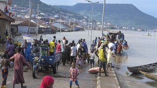 Floods in northcentral Nigeria strand thousands of travelers, kill 7