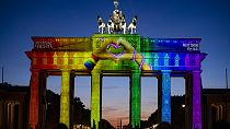 Подсветка Бранденбургских ворот в Берлине во время Фестиваля света. 