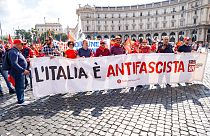 Protesta en Roma conmemora el primer aniversario del atentado fascista contra la sede del sindicato CGIL
