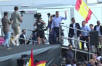Лидер партии VOX Сантьяго Абаскаль на митинге правых сил в Испании