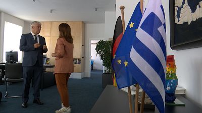 Ο πρέσβης της Γερμανίας στην Ελλάδα, Ερνστ Ράιχελ, στα γραφεία της πρεσβείας στο κέντρο της Αθήνα