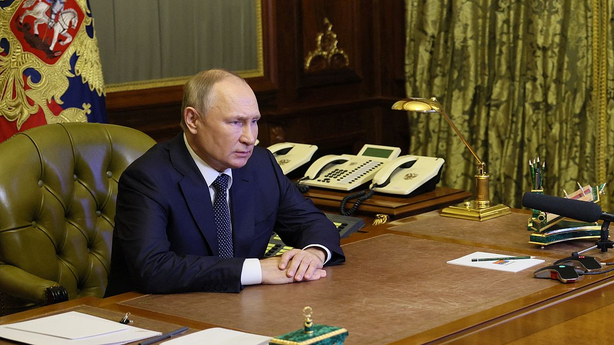 Wladimir Putin leitet eine Sitzung des Sicherheitsrats in Sankt Petersburg am 10. Oktober 2022 per Videoschalte