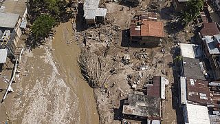 Κατολισθήσεις λάσπης στην πόλη Λας Τεχερίας της Βενεζουέλας