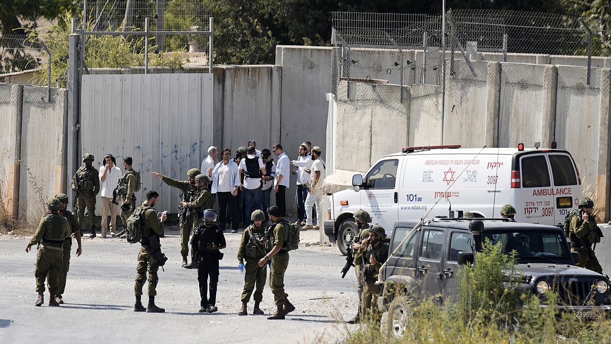 جنود أسرائيليون ينتشرون في الضفة الغربية المحتلة 