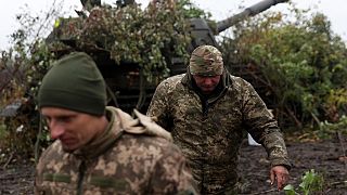 Des membres de l'artillerie ukrainienne dans la région de Donetsk, le 11 octobre 2022.