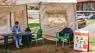 Ebola en Ouganda : premier mort à Kampala, réunion d'urgence avec l'OMS