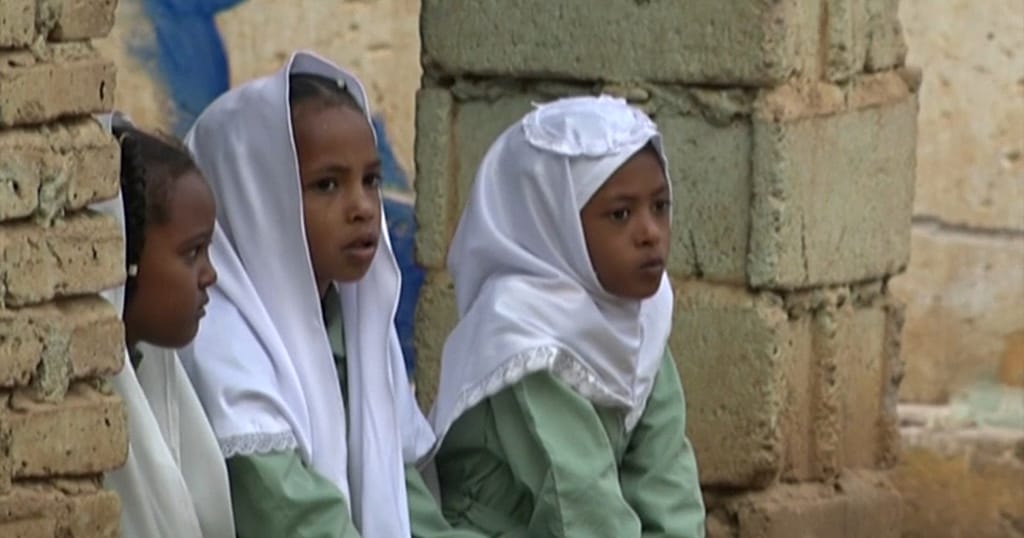 Sudan: Pupils return to school amid political, economic turmoil - Vimarsana News