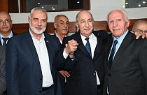 Hamas ve Fetih Hareketi yetkilileri, Cezayir cumhurbaşkanı ile beraber 