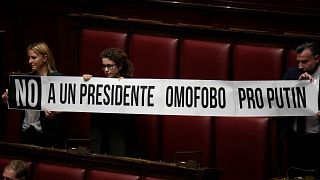 Parlamentarier protestieren gegen neu gewählten Präsidenten