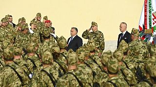 Viktor Orbán en la ceremonia militar de nuevos reclutas y de la presentación del carro de combate alemán Lynx