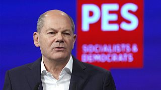 Olaf Scholz német kancellár az Európai Szocialisták Pártjának (PES) berlini kongresszusán 2022. október 15-én