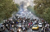 Iranianos saíram novamente às ruas para se manifestarem contra o governo