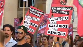 Manifestantes portugueses reclamando un aumento de sus salarios